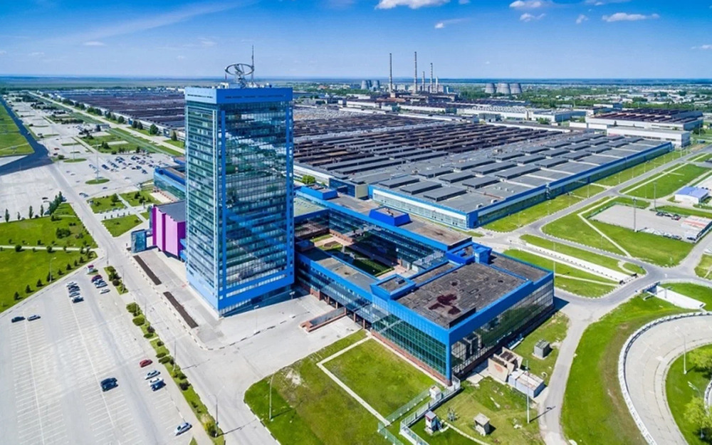 Глава АВТОВАЗа озвучил прогноз по продажам Lada Iskra в 2026 году