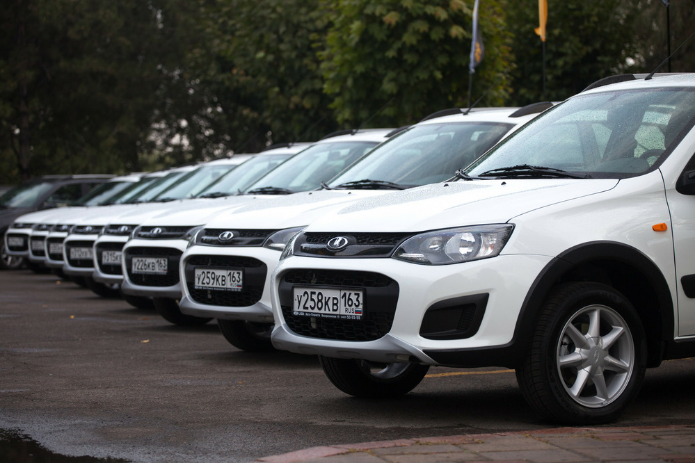Lada Kalina Cross