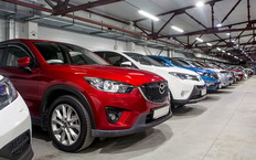 Запасы автомобилей на складах начали истощаться: что будет с ценами