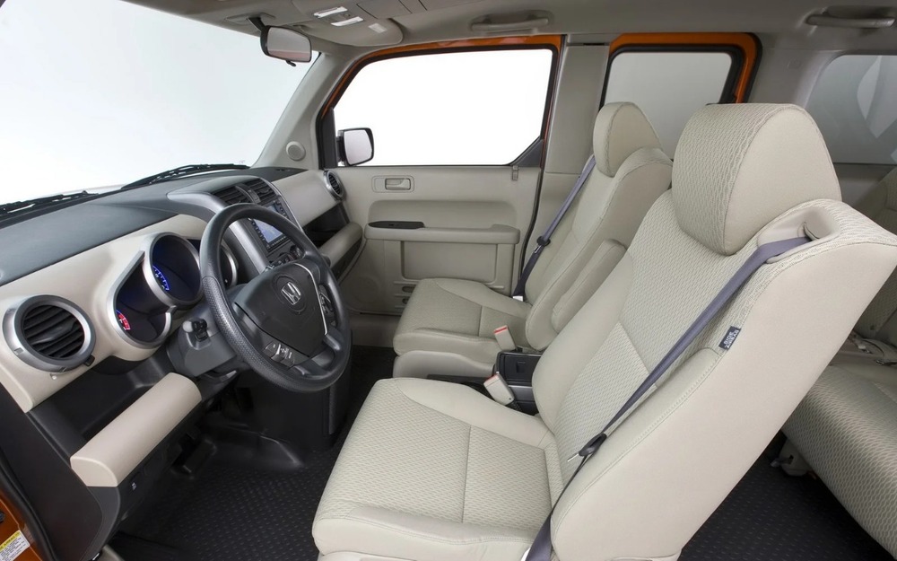 Интерьер Honda Element