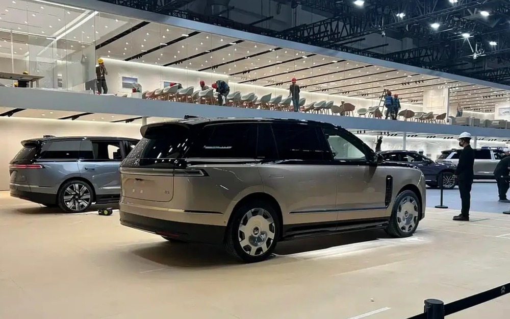 Nio ES9