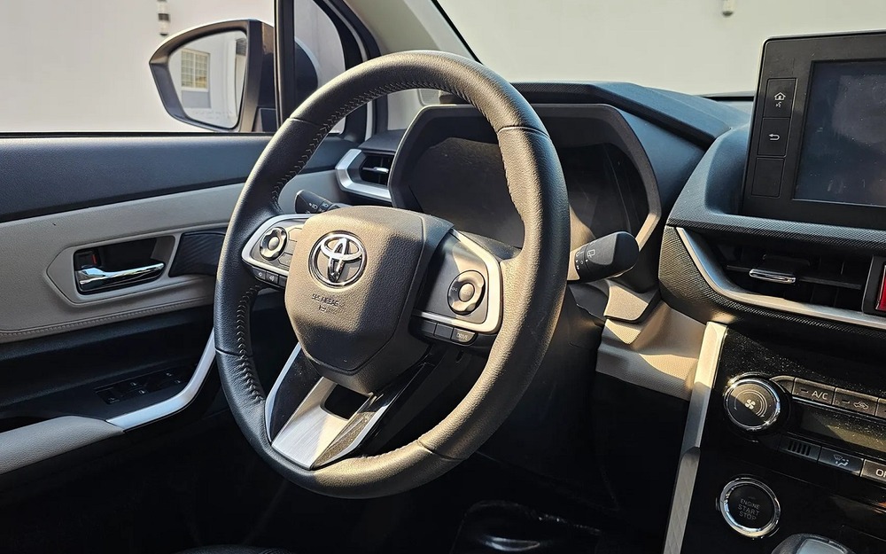 Интерьер Toyota Veloz 2026