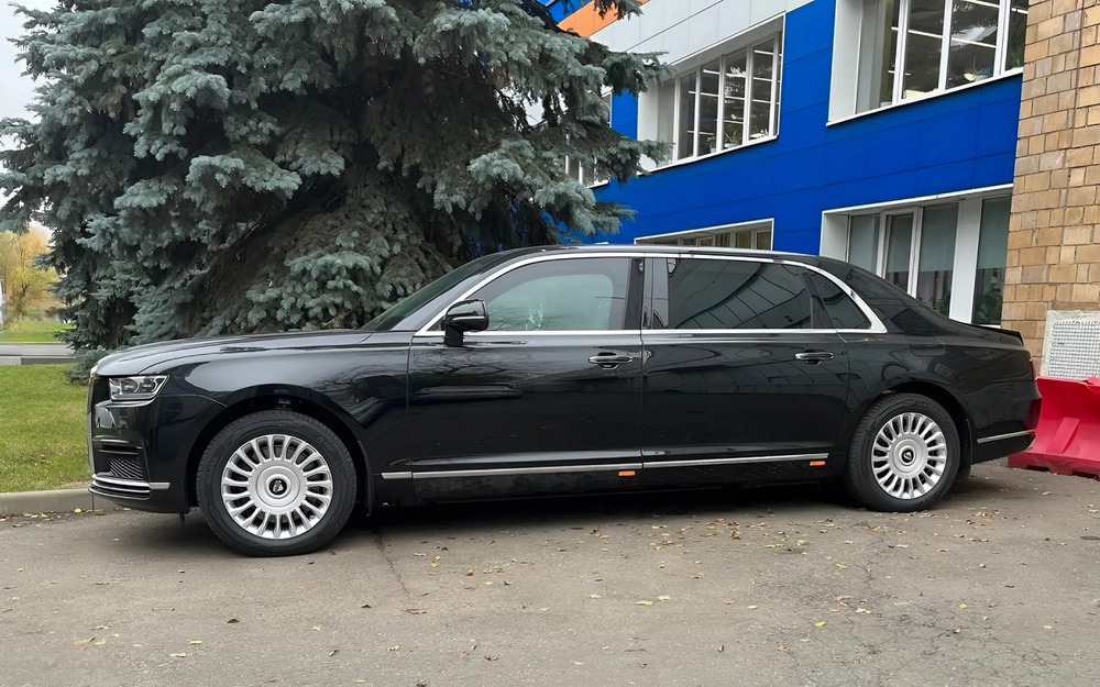 Как ЗИЛ и Maybach: появилась новая версия Aurus Senat