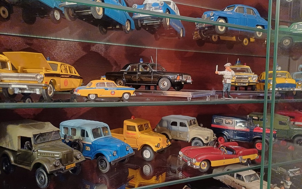 «Дядь, ты маленький?» И еще 6 вопросов коллекционеру моделей автомобилей