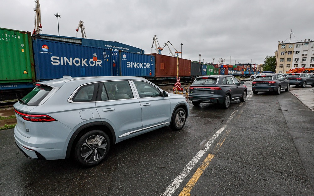 Импорт китайских машин в Россию резко упал: раскрыты причины