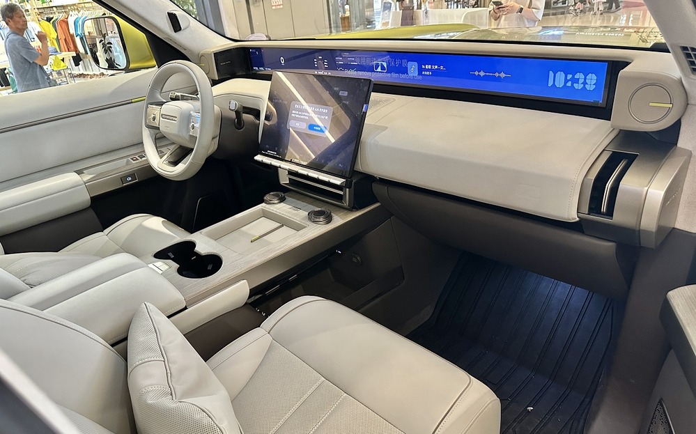 Интерьер Freelander 8