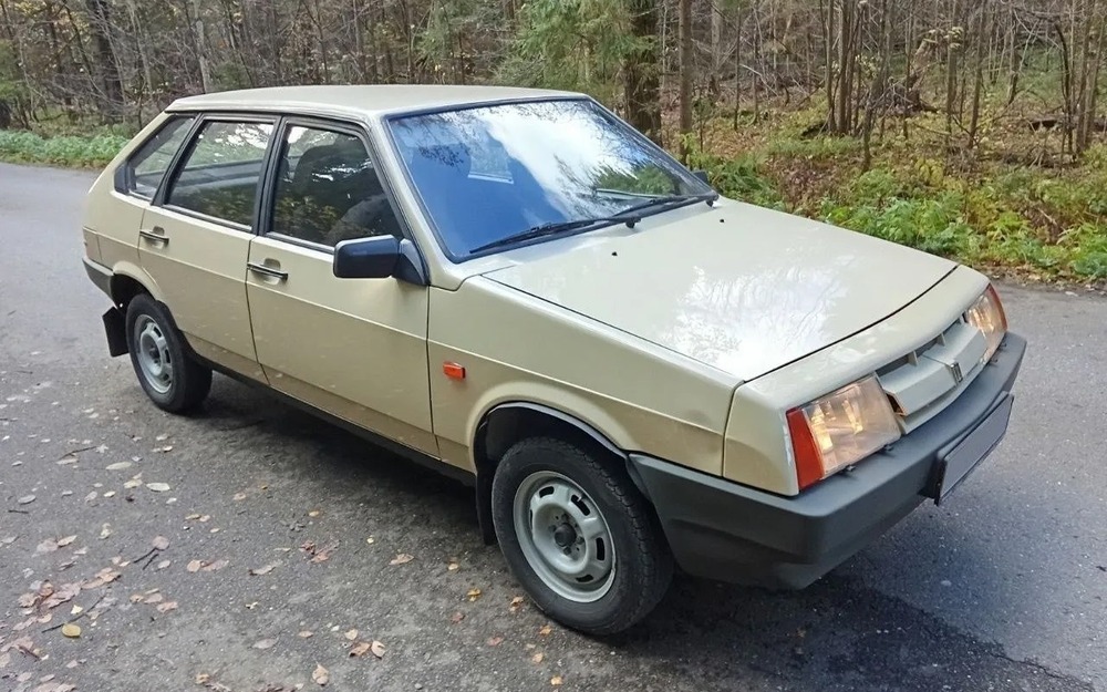 ВАЗ-2109 1989 года выпуска