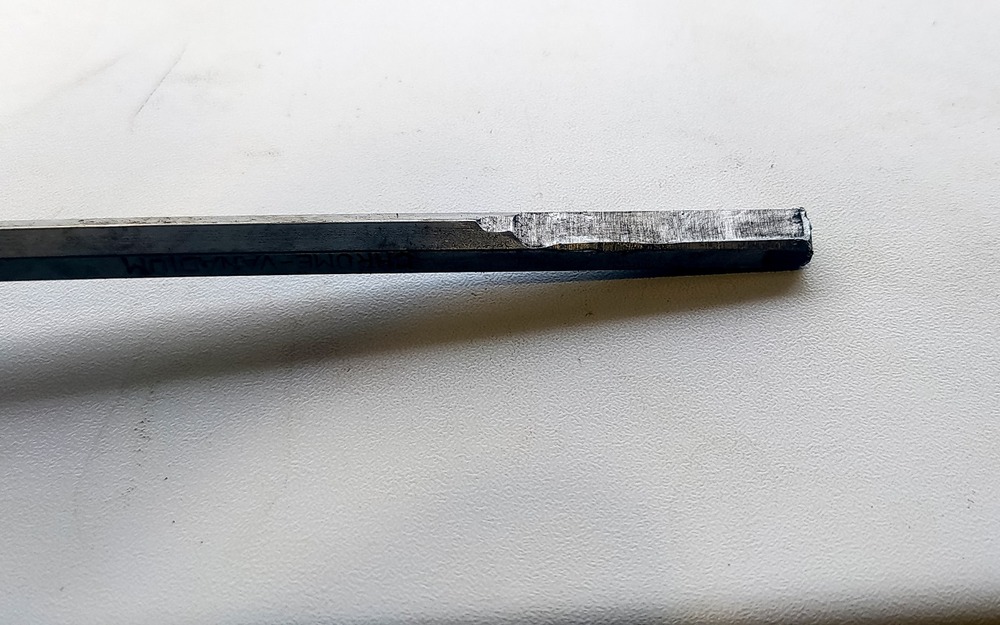 Доработанная отвертка.