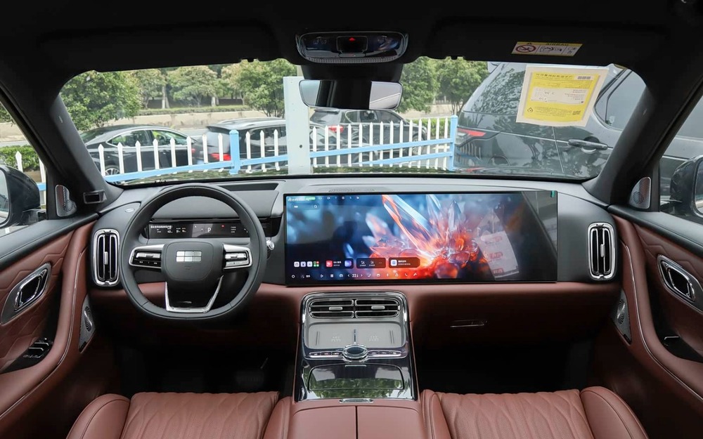Интерьер Geely Galaxy M9 Black Gold Smart Edition