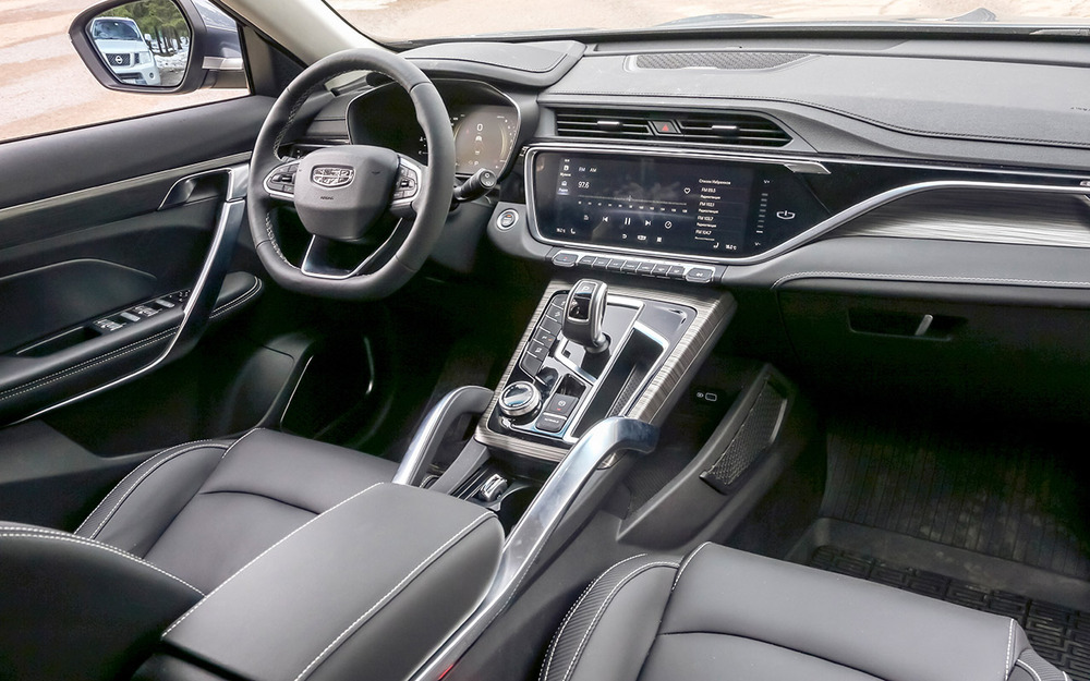 Россияне стали меньше покупать авто с автоматом. Нам объяснили почему