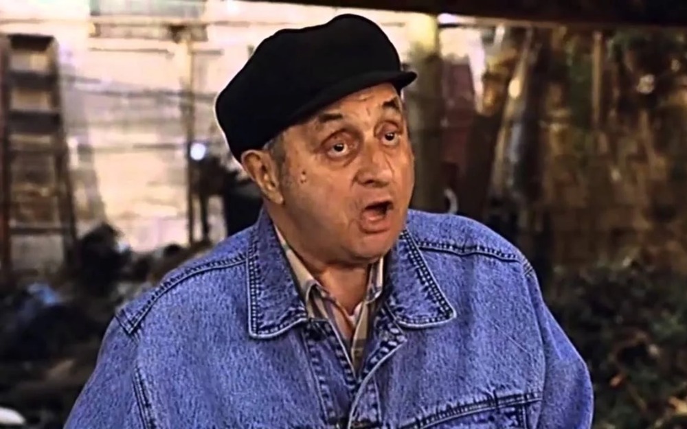 кадр из х/ф "Брат 2", реж. А. Балабанов, 2000 г.