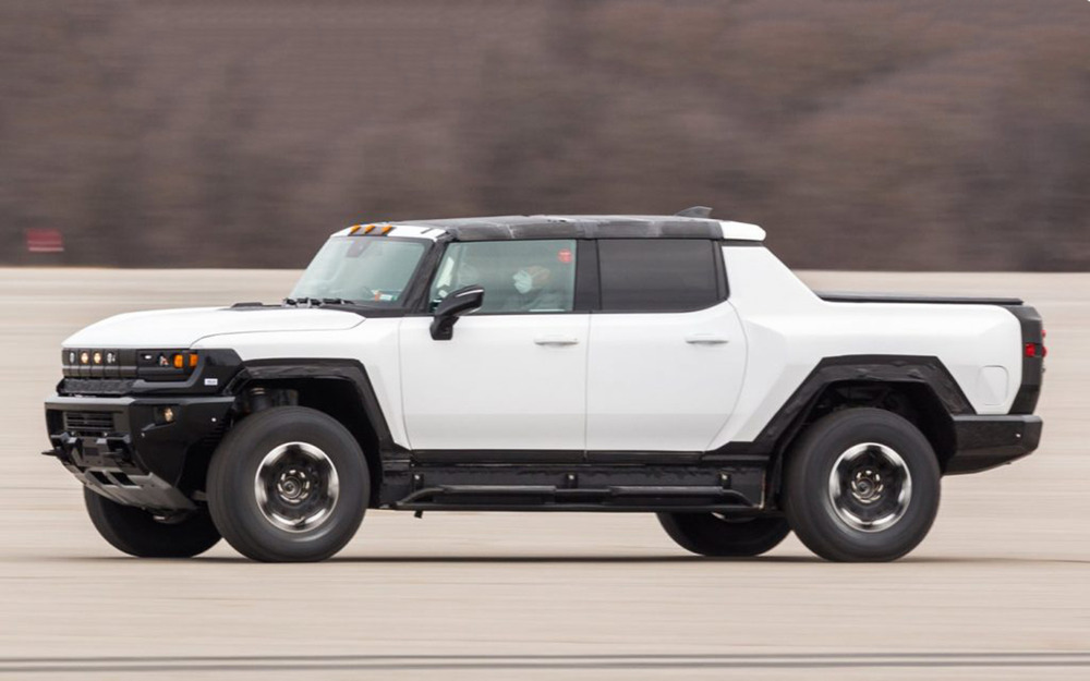 Прототипы пикапа Hummer показали на видео