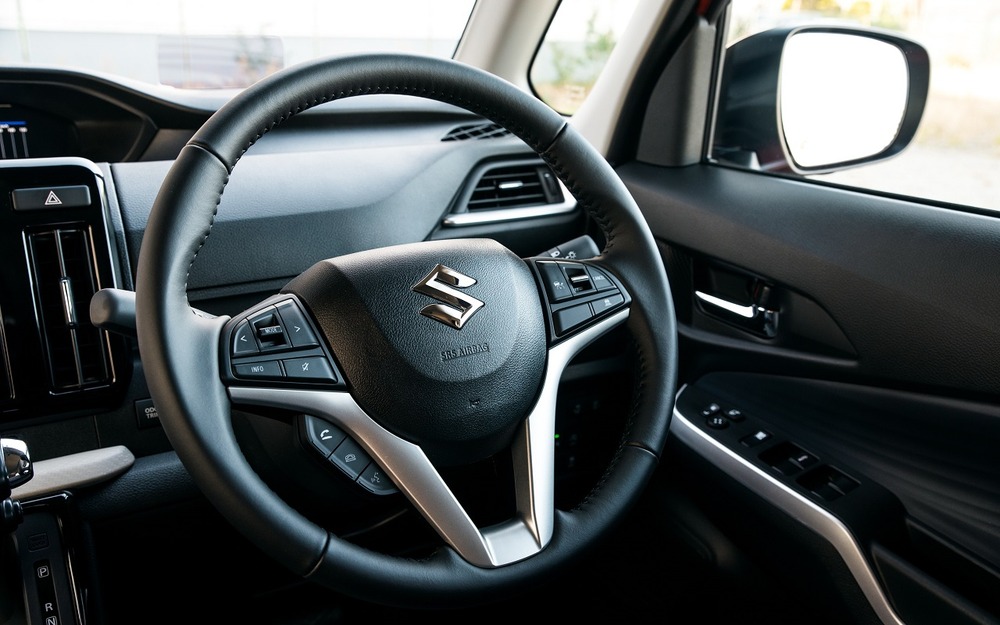 Интерьер Suzuki Solio