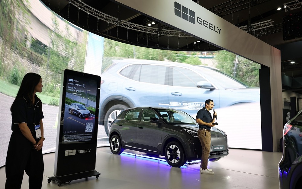 Глава Geely заявил о превосходстве их гибридов над японскими