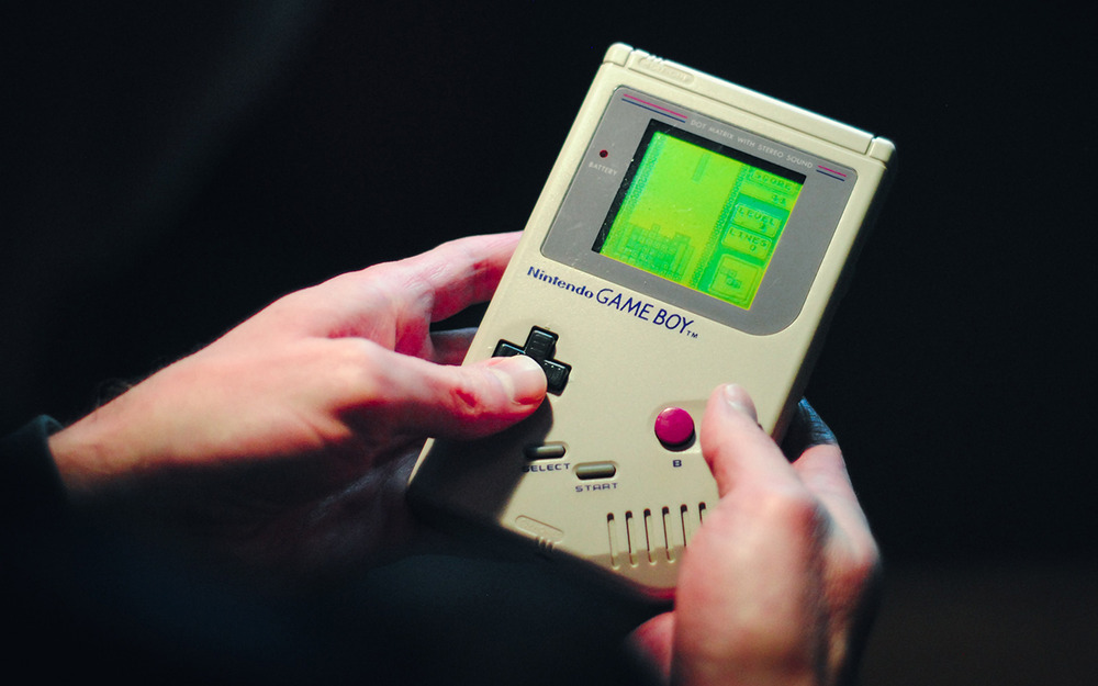 Новая жизнь приставки Game Boy - отмычка для угонщиков