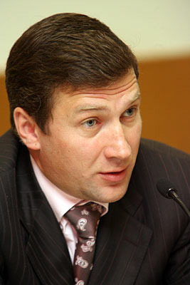 Минпромторг: появление «Ё-мобиля» в 2012 году малореально