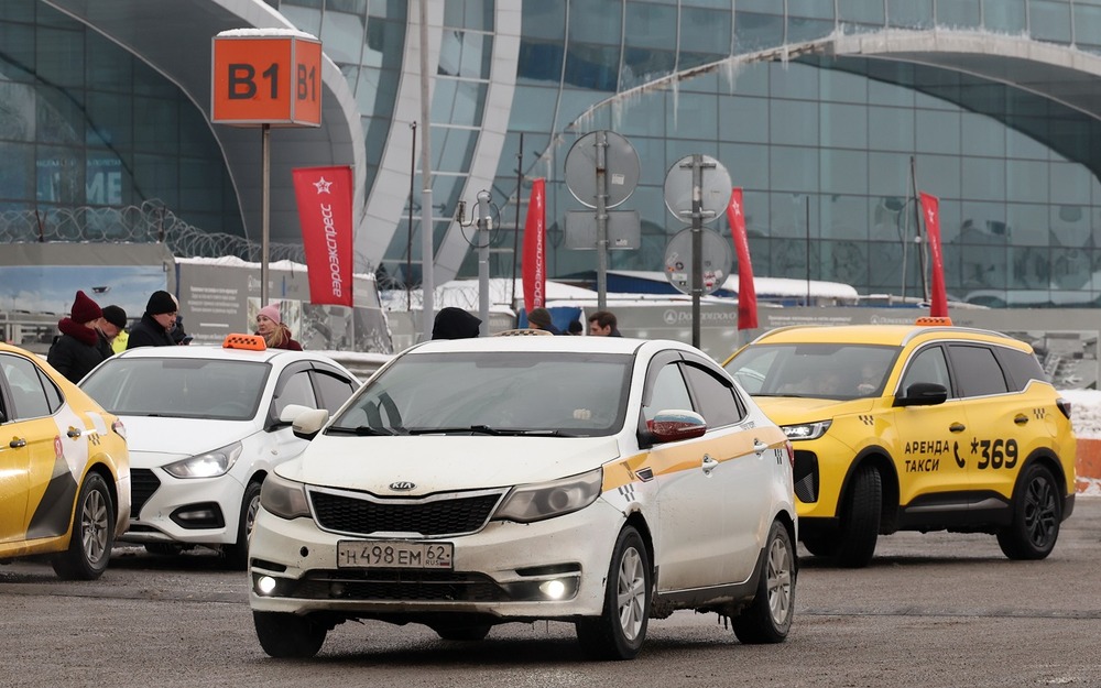 «Дорогие и непопулярные модели»: в НСТ раскритиковали новый перечень машин для такси