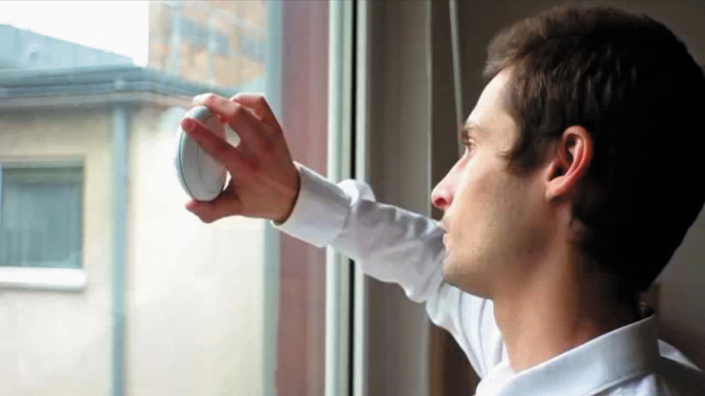 Устройство Sono выгодно отличается от других вариантов снижения шумности помещения прежде всего ценой и простотой использования