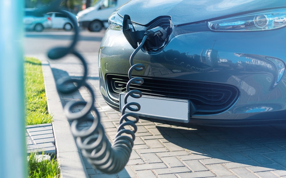 Электромобили в России - продажи продолжают падать