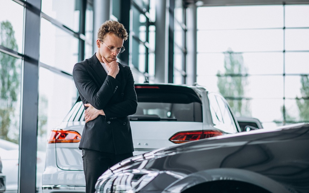 Автодилеры назвали машины, которым грозит дефицит уже в ближайшее время