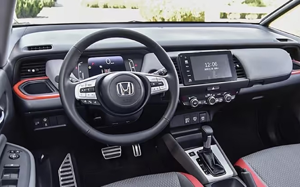 Интерьер Honda Life