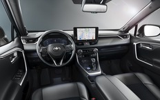 Интерьер Toyota RAV4