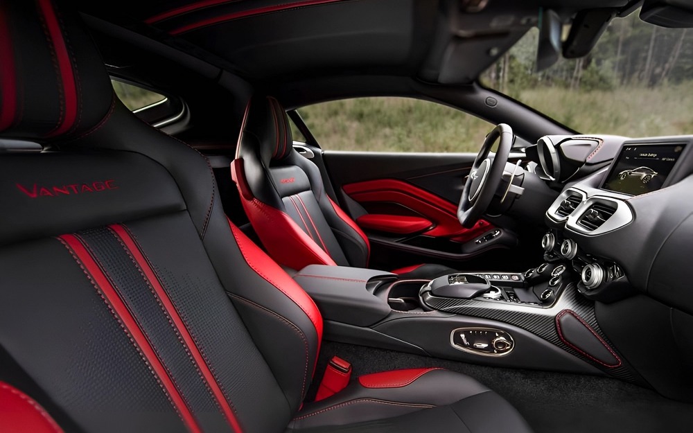 Aston Martin Vantage