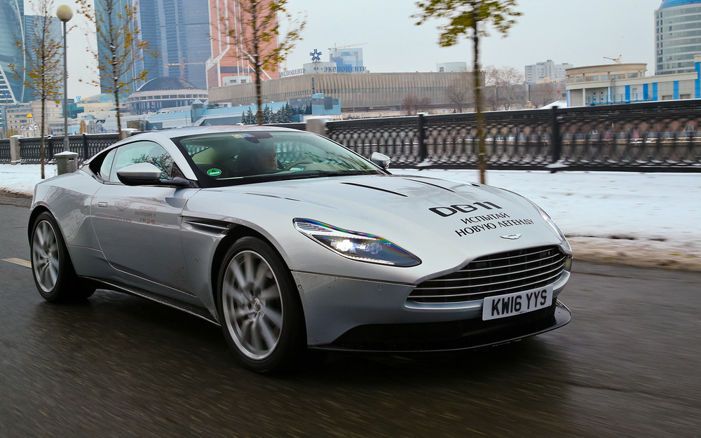 Aston Martin DB11