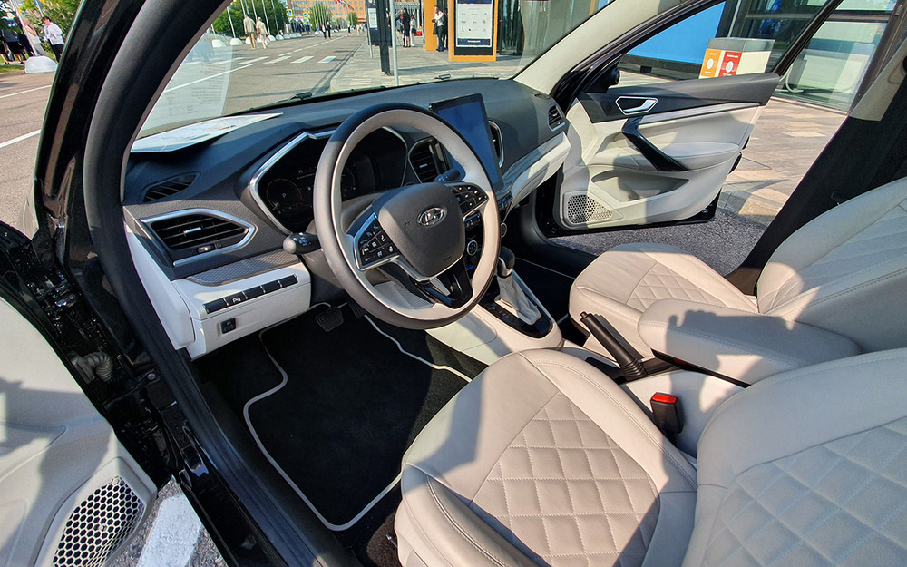 Lada Aura
