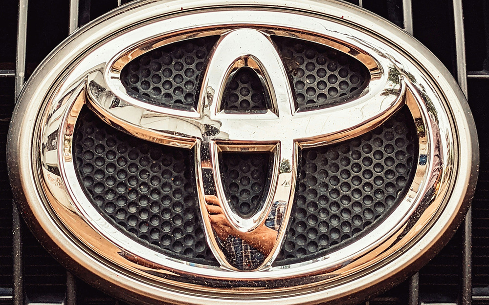 Toyota начнет производство новых трехрядных внедорожников