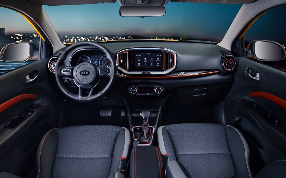 Интерьер Kia KX1