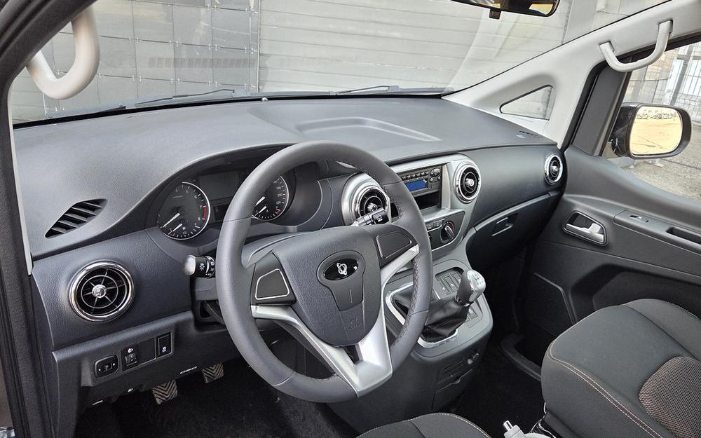 Конкурент Ларгуса получит автомат и круиз-контроль