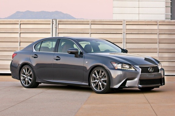 Новый Lexus GS заработал высшую оценку на краш-тесте IIHS