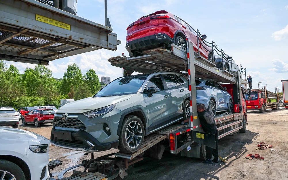 Пятерка моделей-фаворитов, которые чаще всего везут из Китая