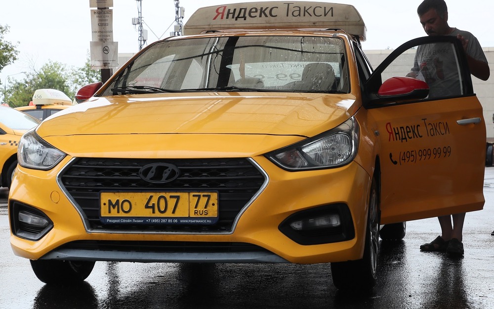 Москву откроют для таксистов из других городов