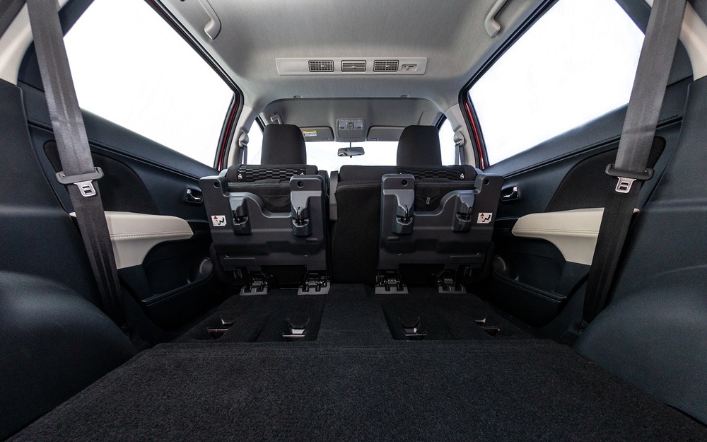 Интерьер Toyota Rush