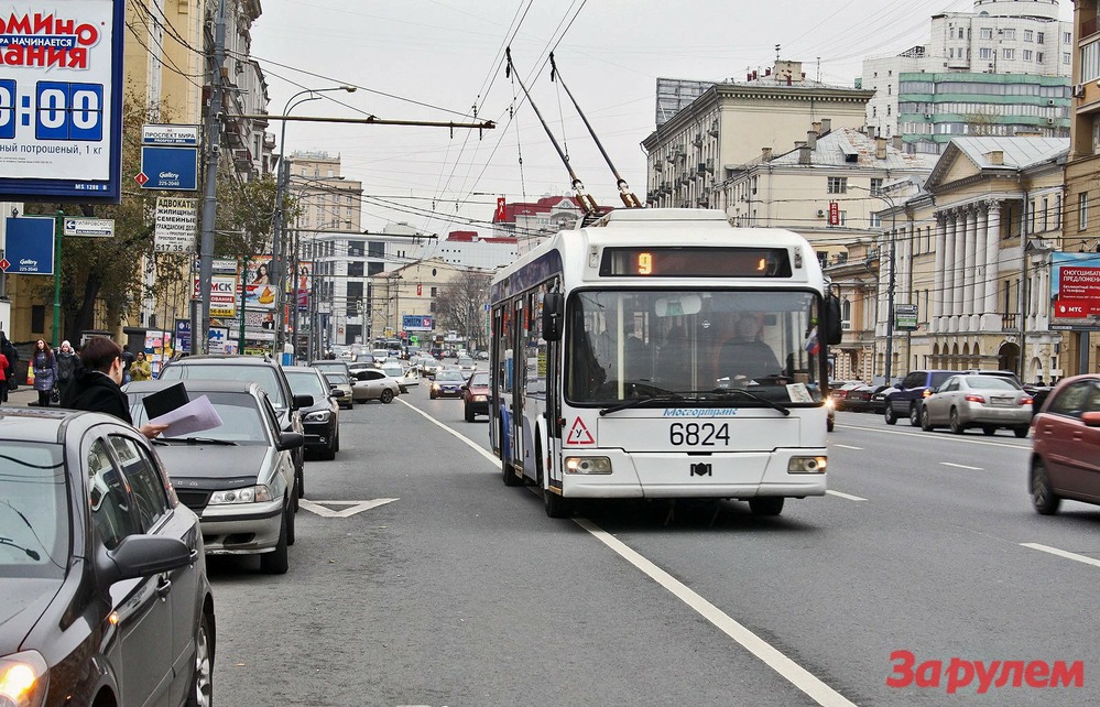 В столице сузят полосы на 12 дорогах