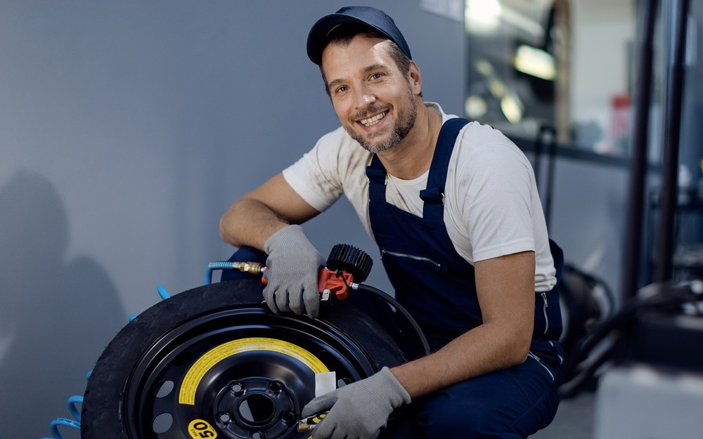 Вот это я понимаю! Сколько зарабатывает работник шиномонтажа прямо сейчас