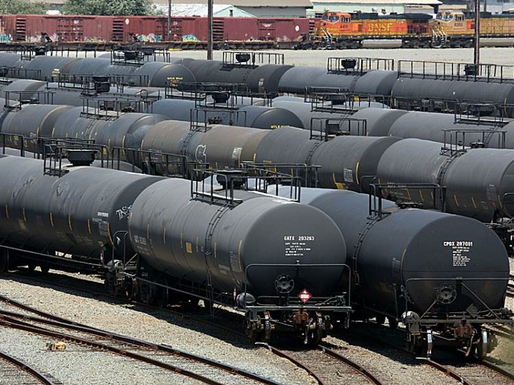 Нефтяные компании отказываются от перевозок по железной дороге