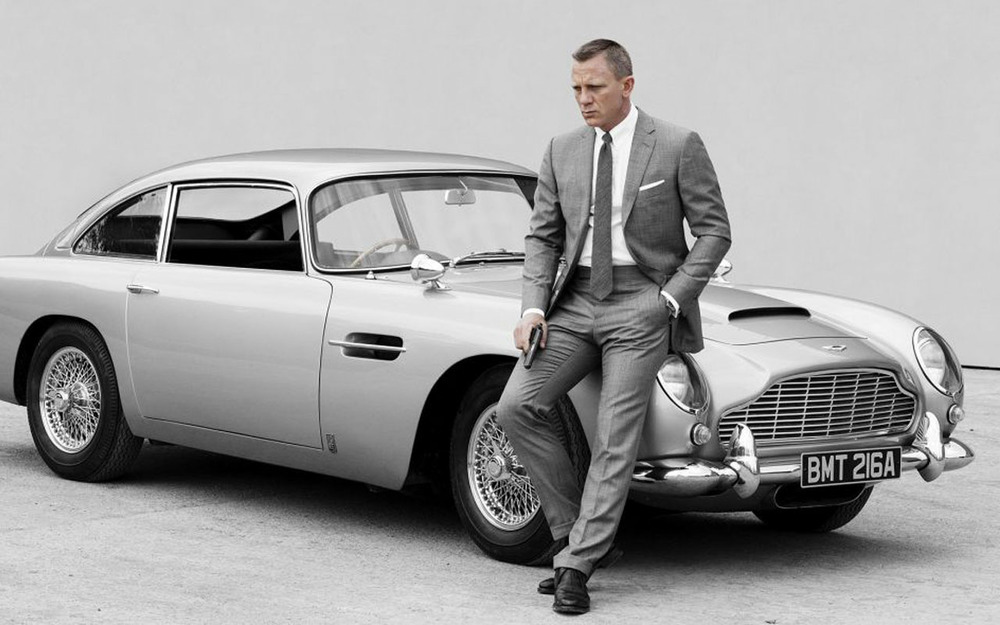 Полвека спустя: Джеймс Бонд снова ездит на Aston Martin DB5