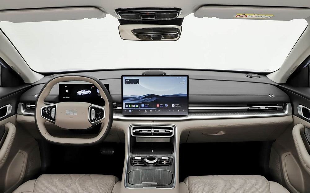 Интерьер Geely Galaxy A7 EV