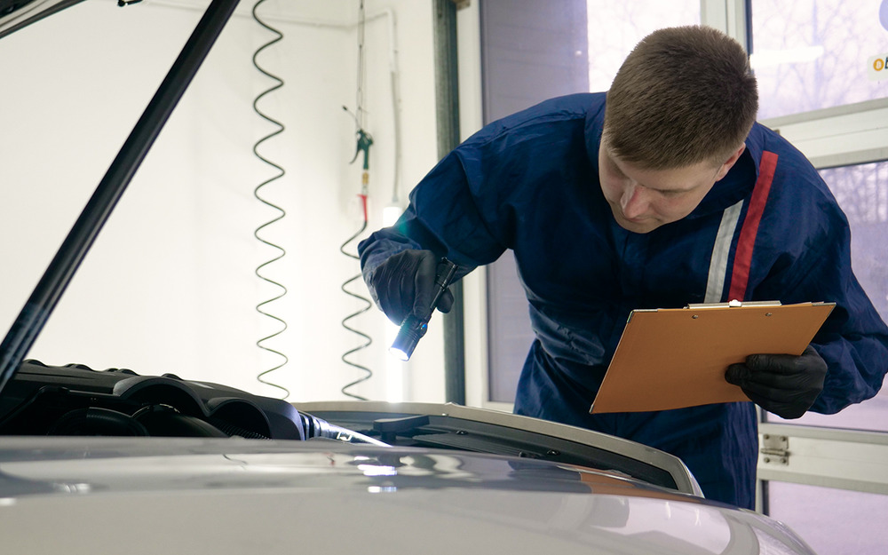 Эти пять ошибок водителей гарантированно убивают мотор