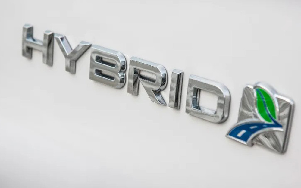 MHEV, HEV, PHEV или EREV? Специалисты объяснили, как выбрать гибрид, который нужен именно вам