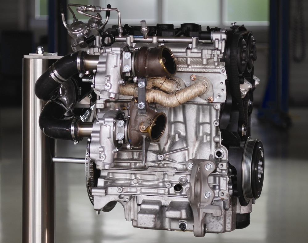 Volvo представила уникальный 450-сильный турбомотор 2.0 (ВИДЕО)