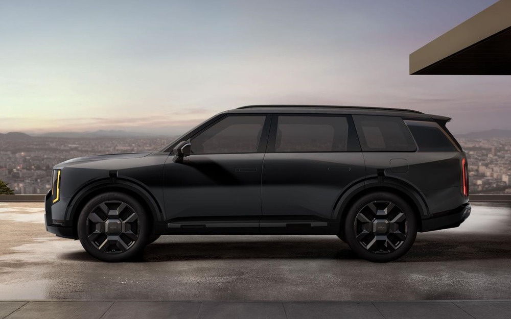 Новый флагманский SUV от Kia - первые фото!