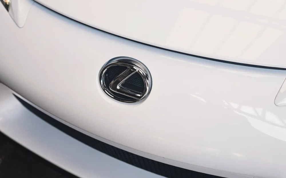 Совершенно новый Lexus RX 2027 года замечен во время испытаний: подробности