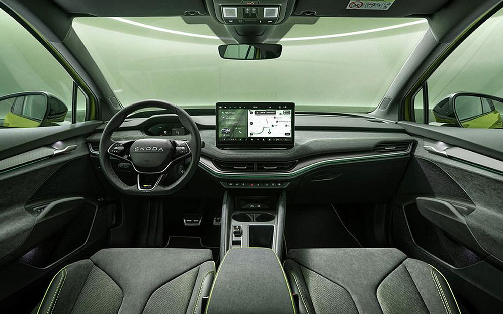 Интерьер Skoda Enyaq RS 2025
