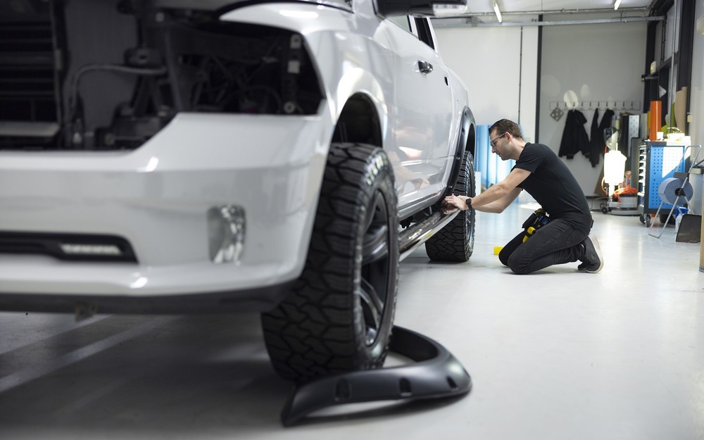 Весенний шиномонтаж: когда менять резину и на что обратить внимание