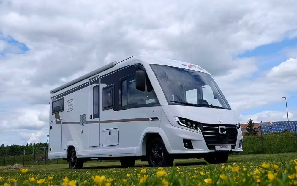 Автодом Carthago C2-Tourer на шасси Mercedes-Benz