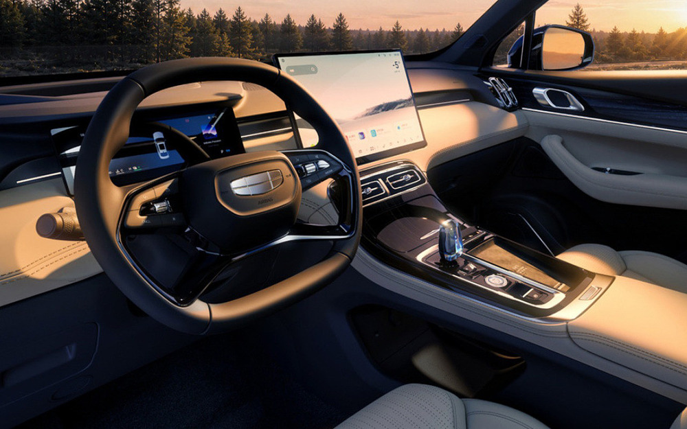 Интерьер Geely Atlas